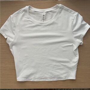 Alo Women's Sz Small Alosoft Crop Finesse Short Sleeve Yoga Shirt Athleisure Top